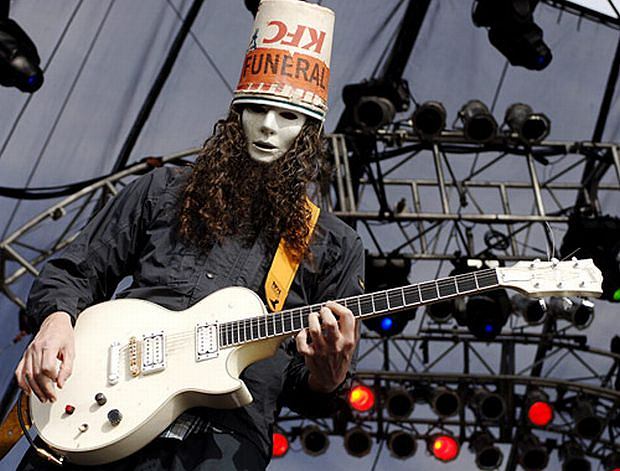 z10032490Q Buckethead.jpg